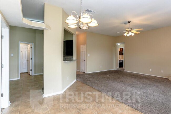 Building Photo - 5406 Shawn Dr