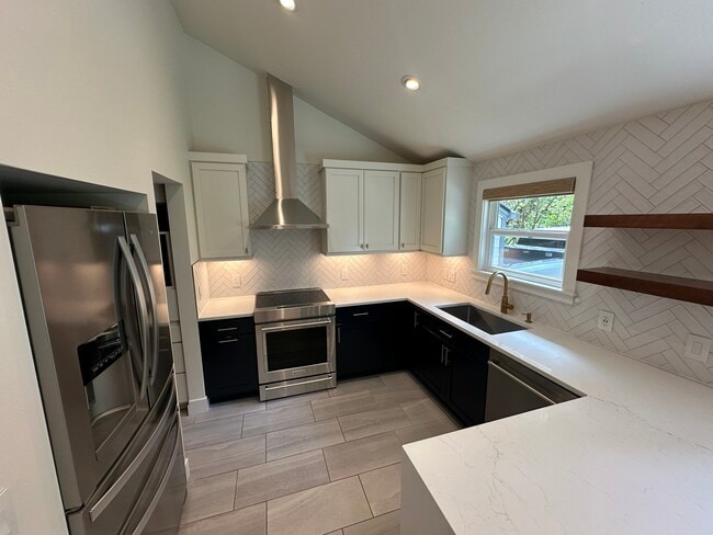 Primary Photo - 11544 22nd Ave NE