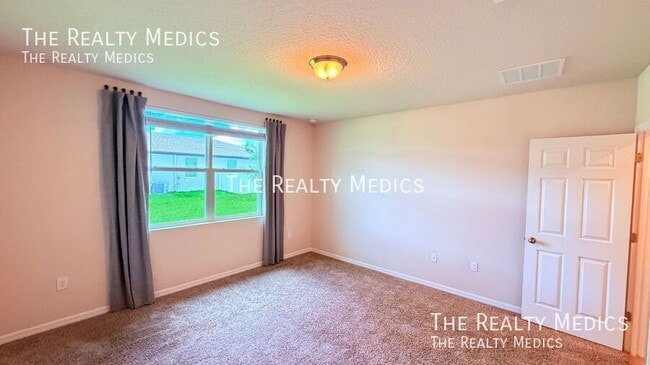 Building Photo - 702 Alta Vista Ct