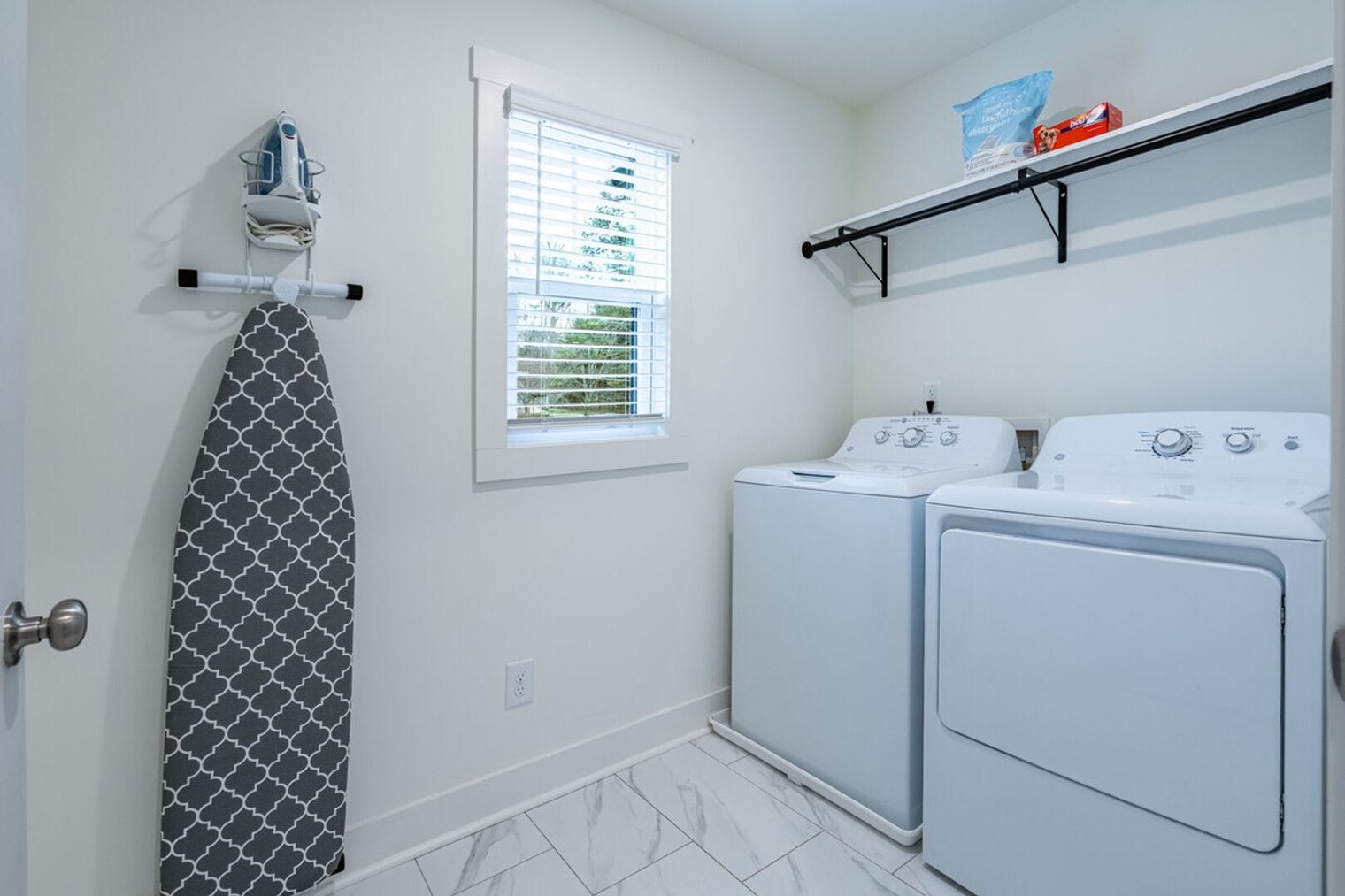 Building Photo - 51 Puckett Rd SE