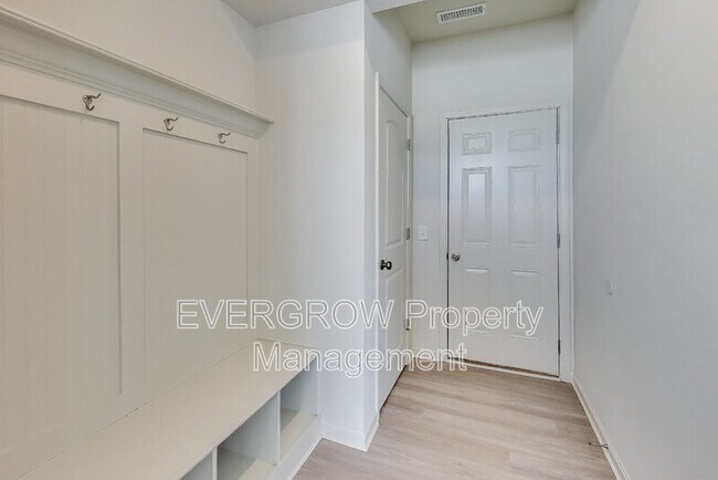 Building Photo - 7210 Sugar Maple Ln