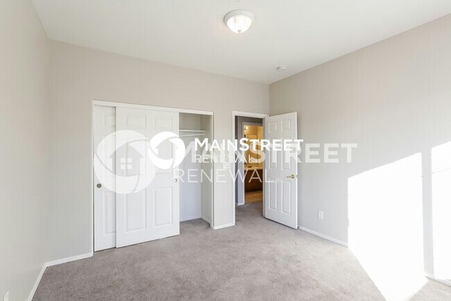 Building Photo - 5334 W Bowker St