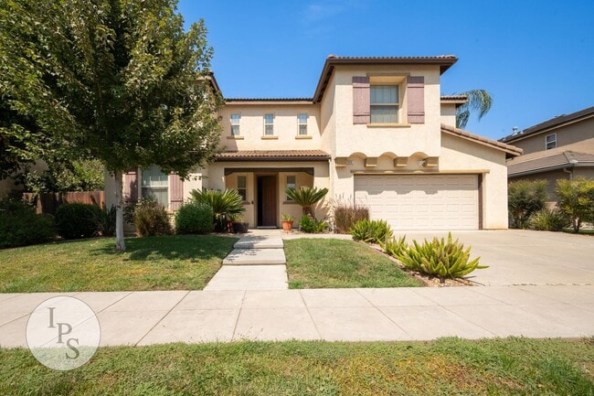 Building Photo - North Clovis Home, 4BR/3.5BA, CUSD - Lots ...