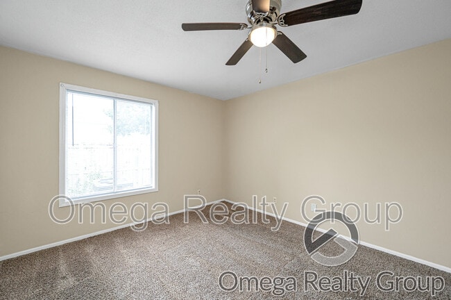 Building Photo - 2901 18th Ave