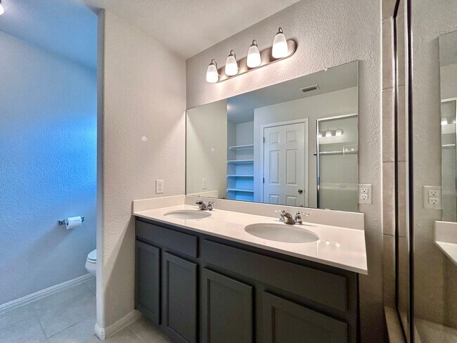 Building Photo - 11909 Mercantile Ln