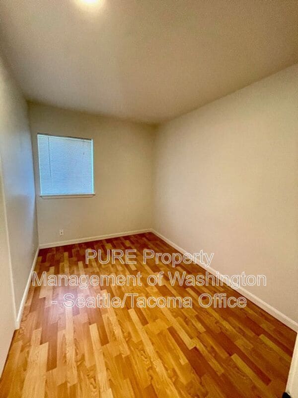 Building Photo - 8408 18th Ave SW