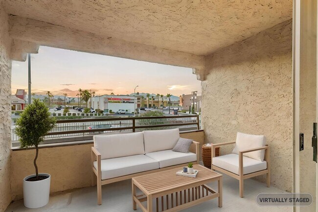 Building Photo - Gorgeous Renovated Condo in Guard Gated Neighborhood