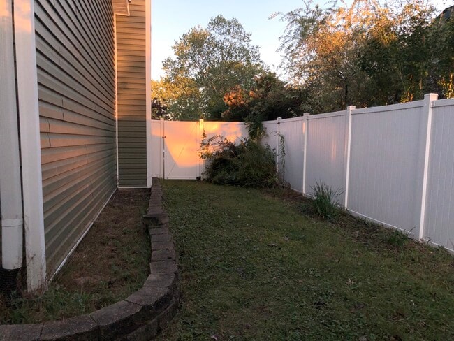 Building Photo - 3890 Windjammer Ln