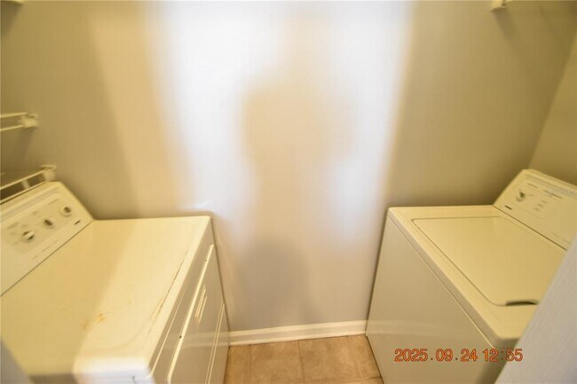 Building Photo - 4207 S Dale Mabry Hwy