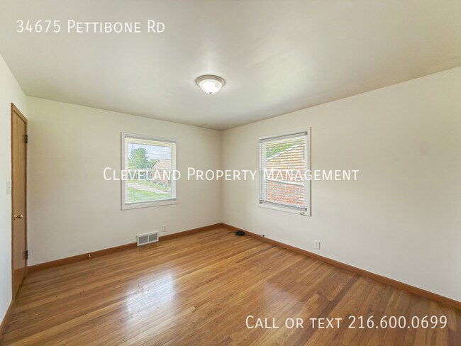 Building Photo - 34675 Pettibone Rd
