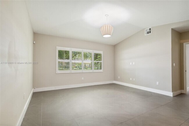Building Photo - 601 Tibidabo Ave