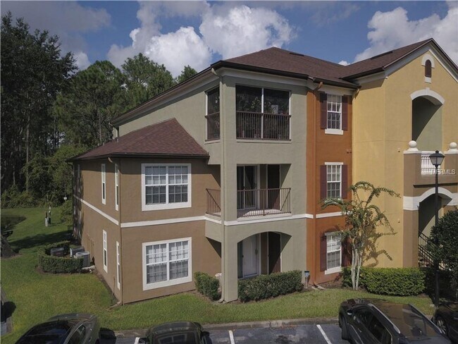 Building Photo - Beautiful 1/1 Condo x Rent @ The Crest at ...
