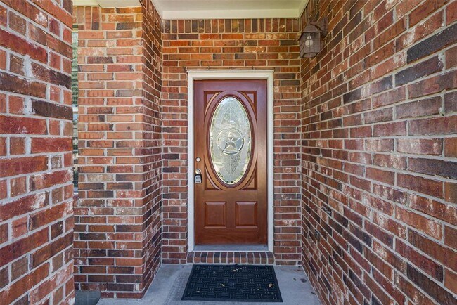 Building Photo - 5906 Yaupon Ridge Dr