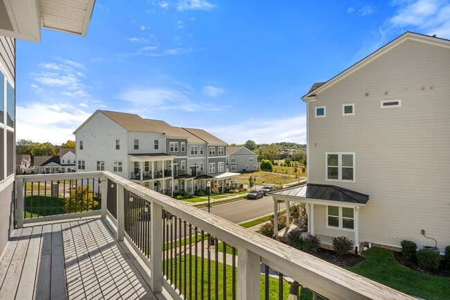 Building Photo - Burkitt Ridge Townhome