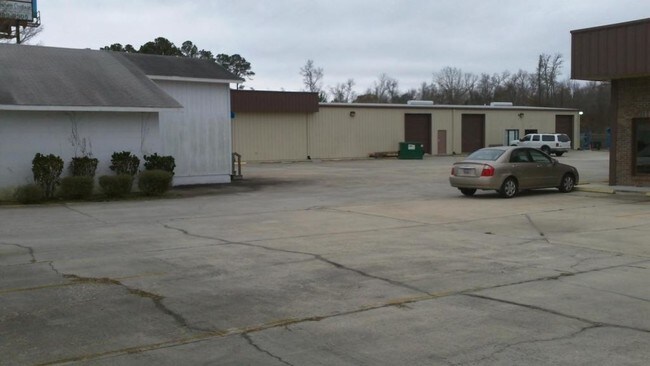Building Photo - 1560 a hwy 9 longs