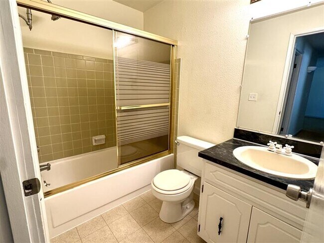 Building Photo - Spacious 3-Bedroom Home with Large Deck