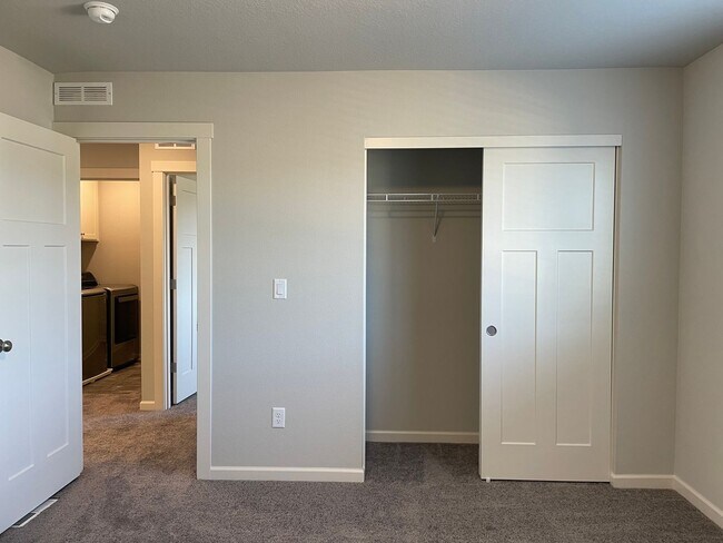 Building Photo - NEWER 4 Bed 2.5 Bath Home! Located near the Ridgefield Outdoor Recreation Center, equestrian faci...