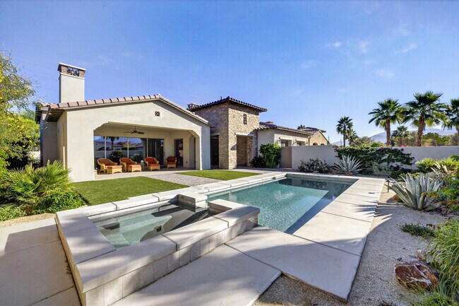 Building Photo - 55120 Autumn Valley Ct