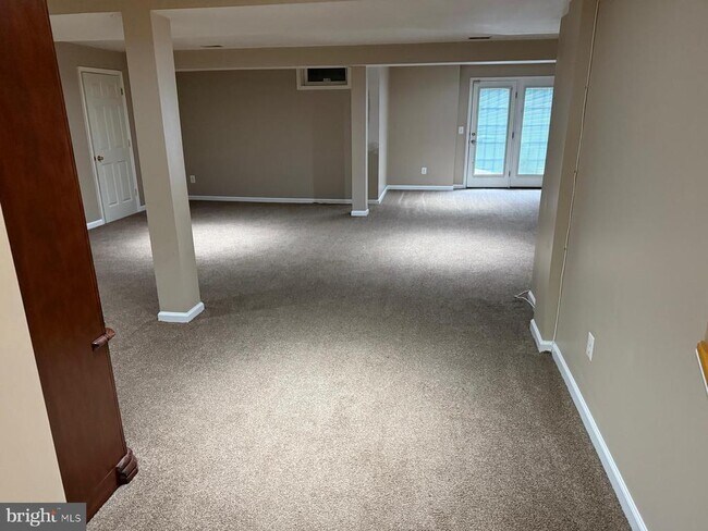 Building Photo - 9629 Janet Rose Ct