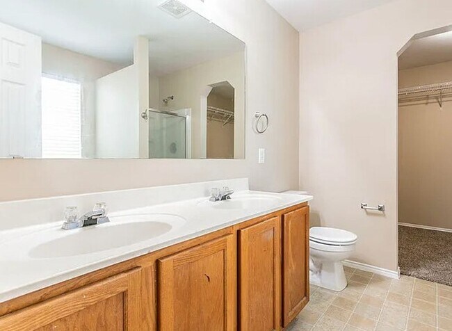 Building Photo - 149 Willow View