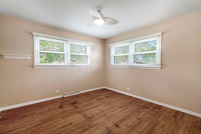 Building Photo - 146 Millbrook Ln