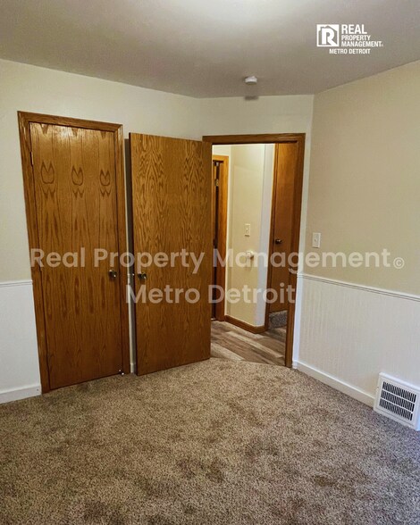 Building Photo - 4462 1st St