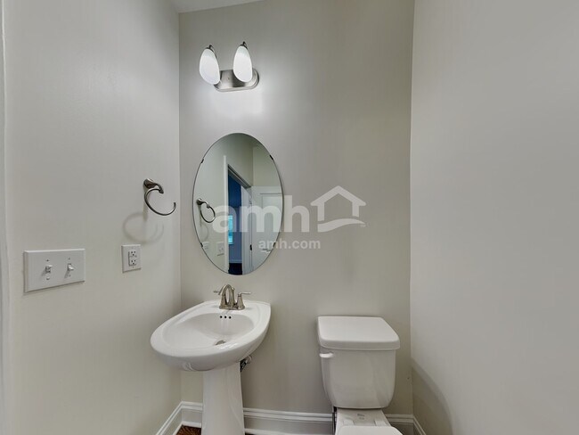 Building Photo - 3264 Brierhill Rd