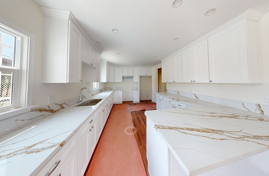 Primary Photo - 1167 N Berendo St