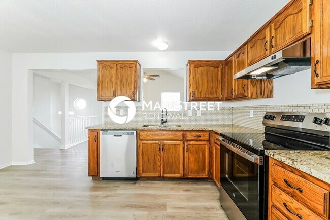 Building Photo - 3 Bedroom Pet-Friendly Home in INDEPENDENC...