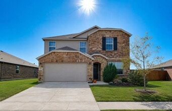 Building Photo - 1806 Aslynn Cir