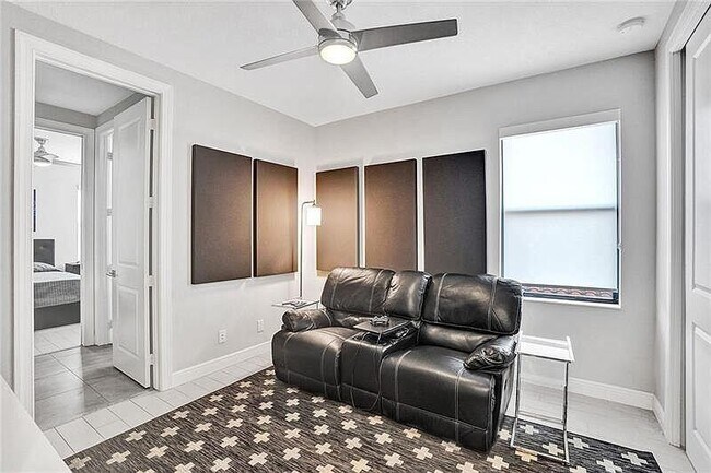 Building Photo - 11720 Waterway Cir