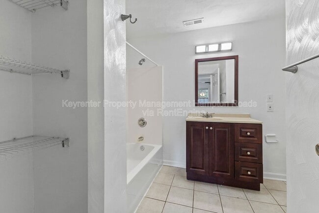 Building Photo - 3645 Landstown Rd