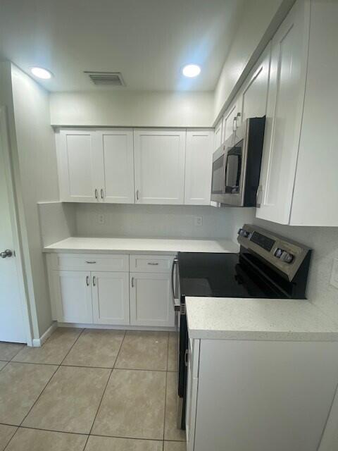 Building Photo - 1100 Cameo Cir