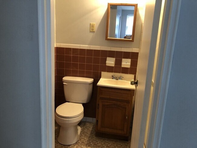 Building Photo - Studio Apartment- Bustleton 19115