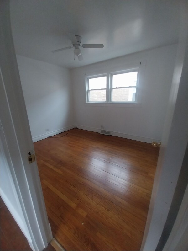 Building Photo - 8025 S Wentworth Ave