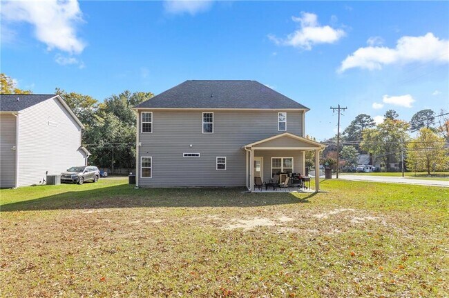 Building Photo - 101 E 6th Ave