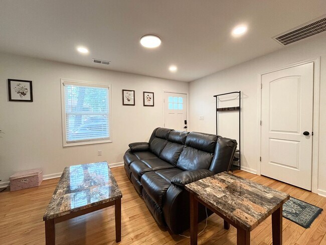 Building Photo - Modern 3BD, 2BA Near Downtown Durham with Assigned Off-Street Parking and Backyard