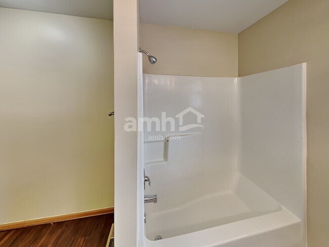 Building Photo - 2110 Three Forks Dr