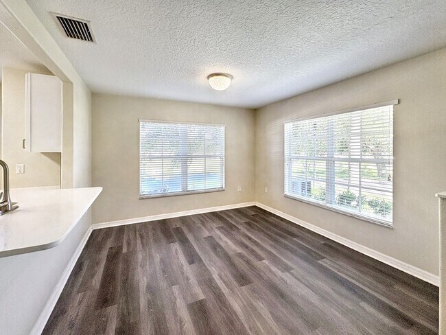 Building Photo - 5406 Fieldstone Dr