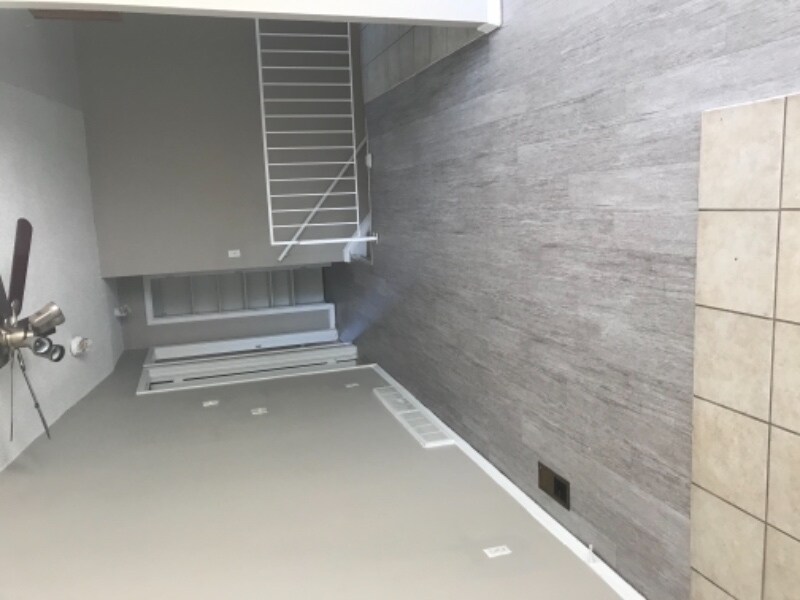 Building Photo - 18757 E Hawaii Dr