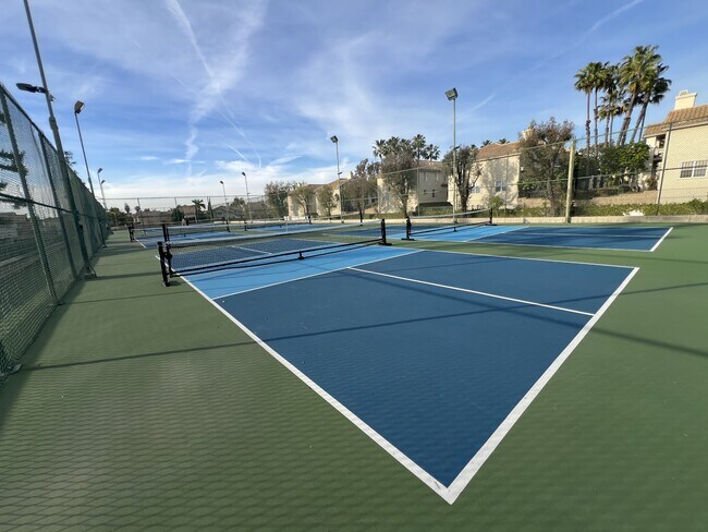 Building Photo - 15224 Ocaso Ave