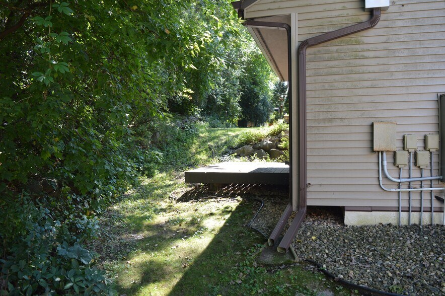 Building Photo - 143 Ponwood Cir