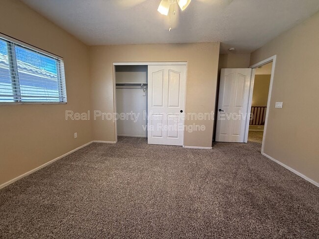 Building Photo - 8145 W Palo Verde Ave