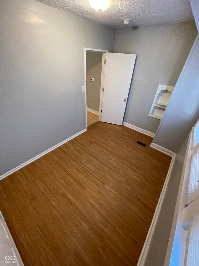 Building Photo - 1019 Churchman Ave