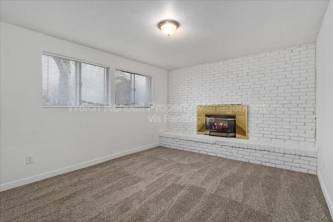 Building Photo - 3757 W Clermont Dr