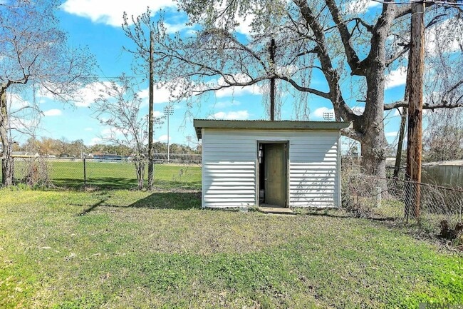 Building Photo - 1455 Marilyn Dr