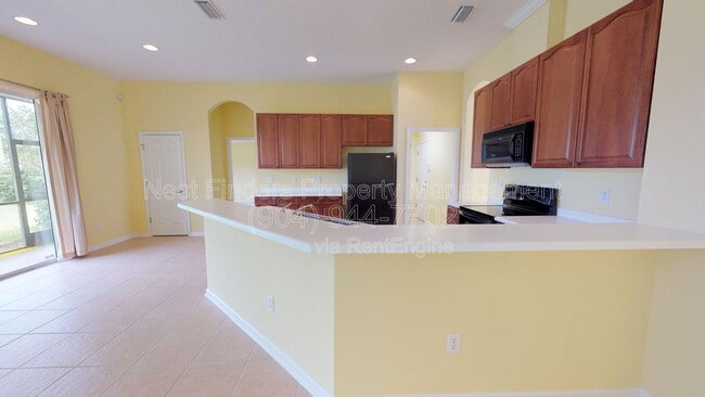 Building Photo - 738 Porta Rosa Circle