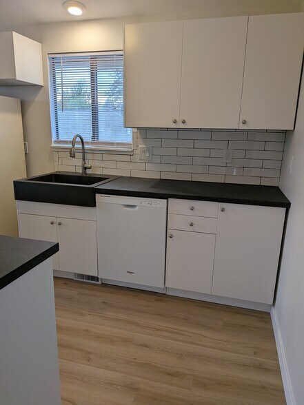 Building Photo - 1408 W Cora Ct