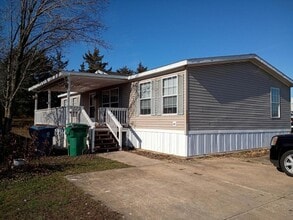 Building Photo - 1022 Walnut Grove Ln