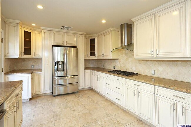 Building Photo - 430 N Bel Aire Dr